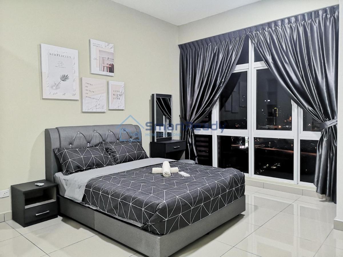 Twin Galaxy Suites By Sr Home Johor Bahru Eksteriør billede